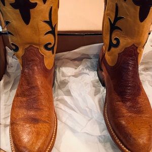 GORGEOUS Lucchese Authentic Cowboy boots!!